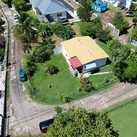 Bungalow Proche Plage ル・ゴジエ エクステリア 写真
